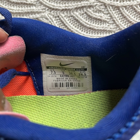 🌸 Nike Free 5.0 Hyper Pink + Jade Sneakers - Picture 10 of 10